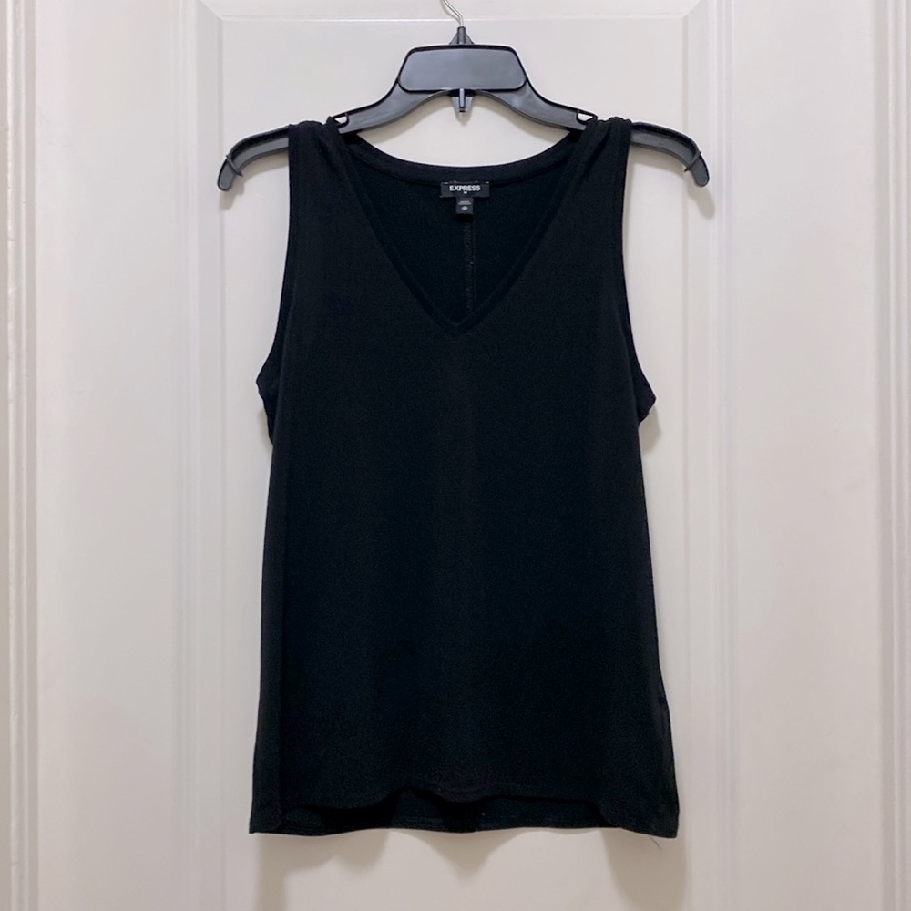 Express black v neck tank XS